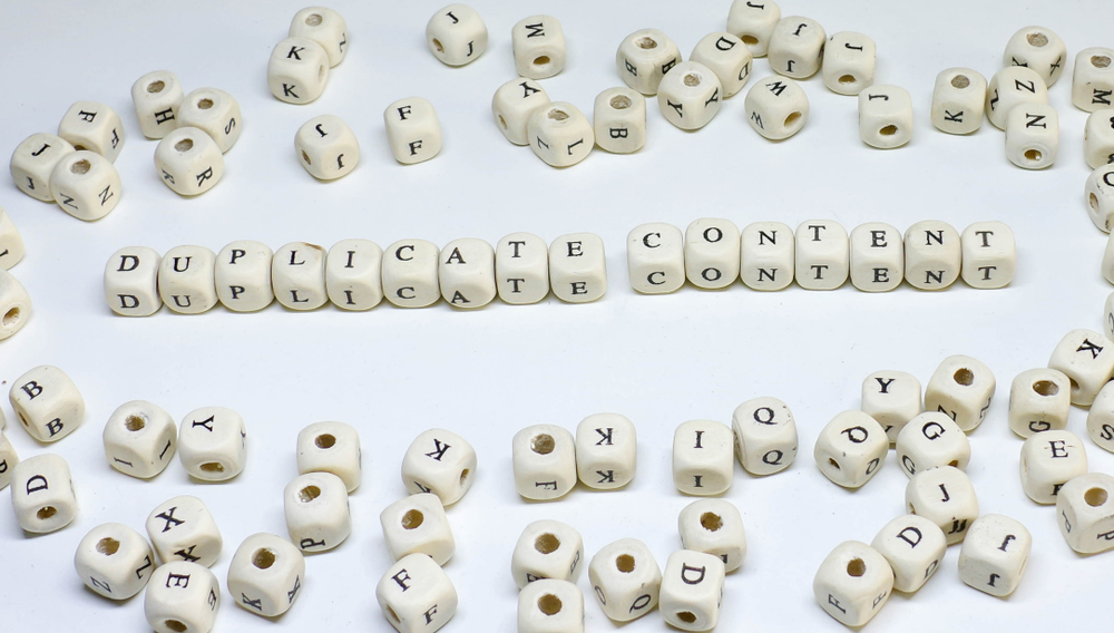 Duplicate Content word on wooden cubes